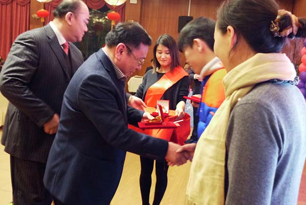 中國(guó)最早專(zhuān)業(yè)生產(chǎn)膠囊制劑企業(yè)|鹽酸二甲雙胍片 中國(guó)最早專(zhuān)業(yè)生產(chǎn)膠囊制劑企業(yè)|鹽酸二甲雙胍片