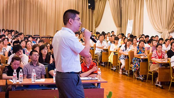 中國最早專業生產膠囊制劑企業|鹽酸二甲雙胍片