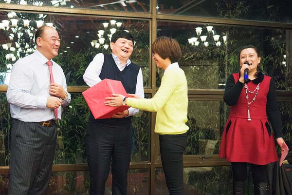 中國(guó)最早專業(yè)生產(chǎn)膠囊制劑企業(yè)|鹽酸二甲雙胍片 中國(guó)最早專業(yè)生產(chǎn)膠囊制劑企業(yè)|鹽酸二甲雙胍片